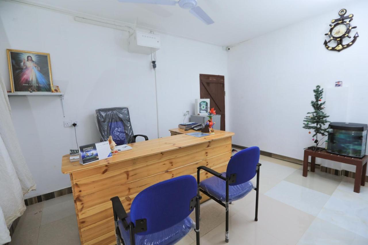 טרינקומאלה Trinco Star Cabana מראה חיצוני תמונה